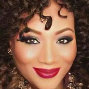 Meet your Posher, Denise